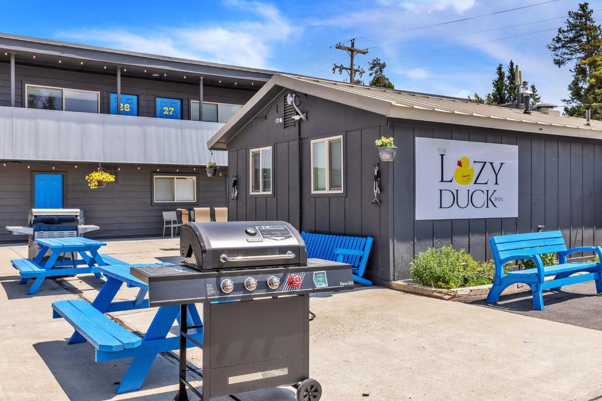 Lazy Duck Inn Вест-Йеллоустоун Екстер'єр фото