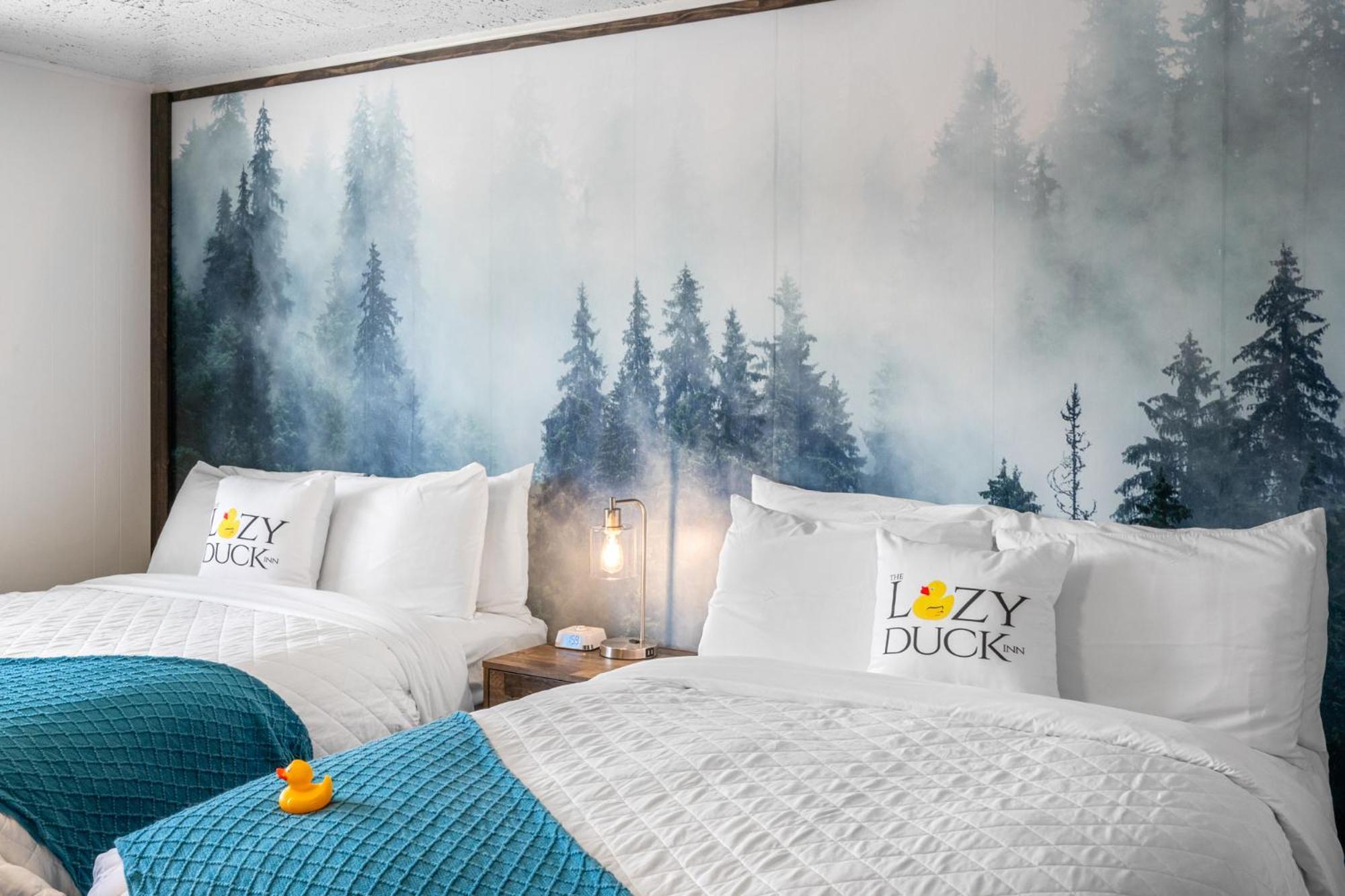 Lazy Duck Inn Вест-Йеллоустоун Екстер'єр фото