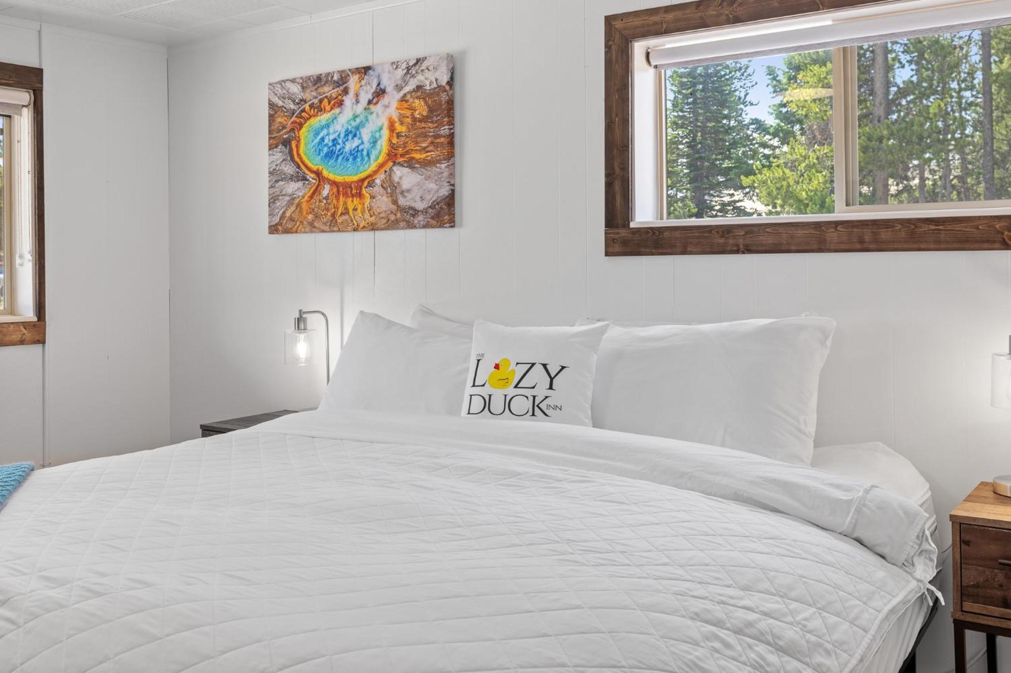 Lazy Duck Inn Вест-Йеллоустоун Екстер'єр фото