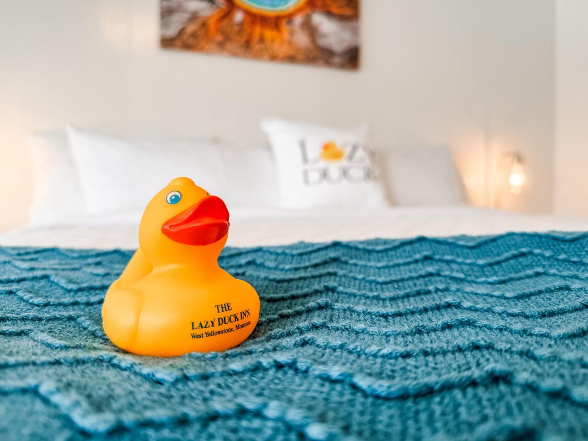 Lazy Duck Inn Вест-Йеллоустоун Екстер'єр фото
