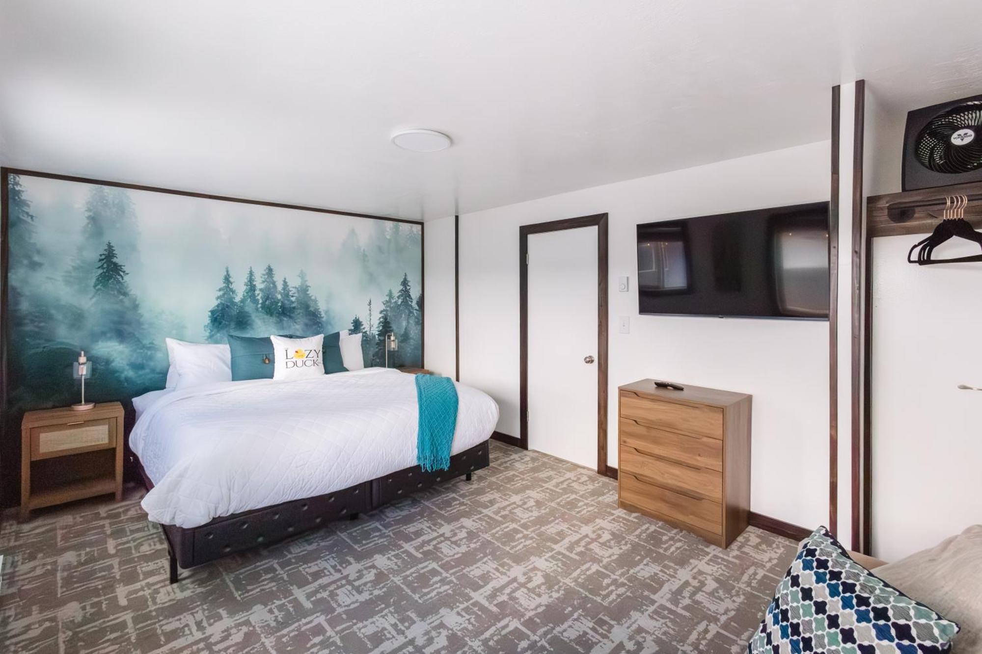 Lazy Duck Inn Вест-Йеллоустоун Екстер'єр фото
